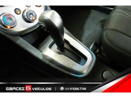 CHEVROLET - SONIC - 2013/2014 - Branca - R$ 42.900,00