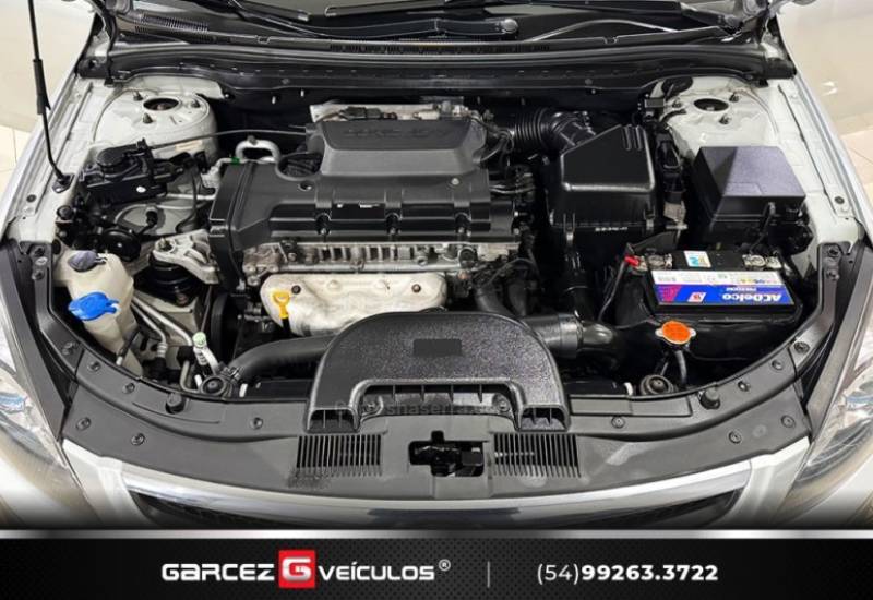 HYUNDAI - I30 - 2010/2011 - Prata - R$ 45.900,00