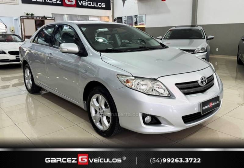 TOYOTA - COROLLA - 2009/2010 - Prata - R$ 58.900,00