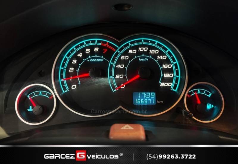 CHEVROLET - CELTA - 2012/2013 - Branca - R$ 35.900,00