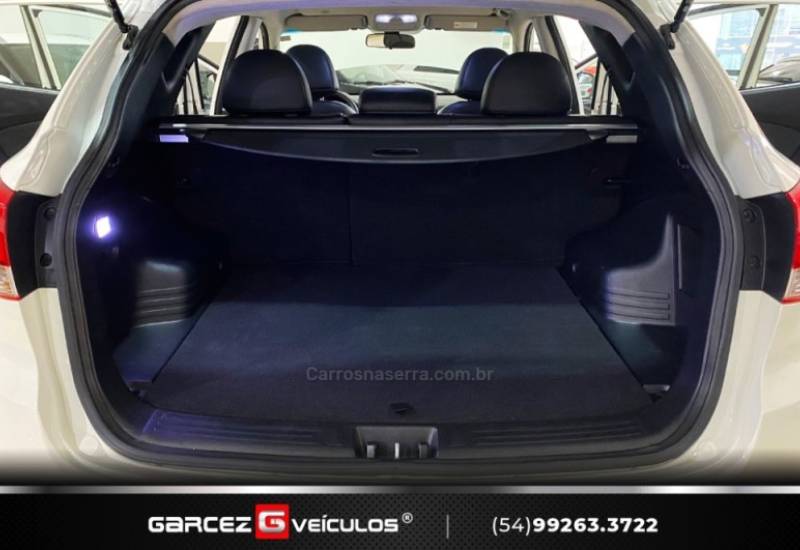 HYUNDAI - IX35 - 2014/2015 - Branca - R$ 76.900,00