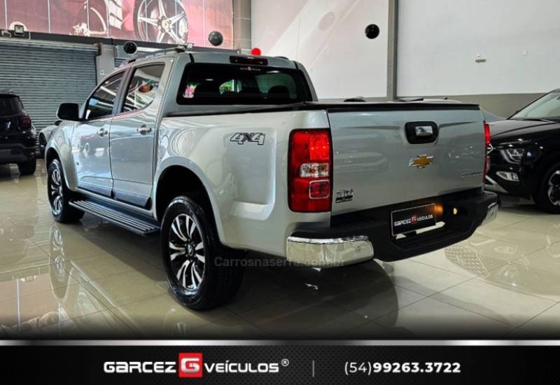 CHEVROLET - S10 - 2019/2020 - Prata - R$ 177.000,00