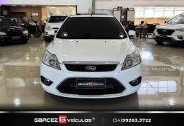 FORD - FOCUS - 2013/2013 - Branca - R$ 58.000,00