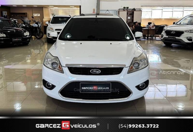 FORD - FOCUS - 2013/2013 - Branca - R$ 58.000,00