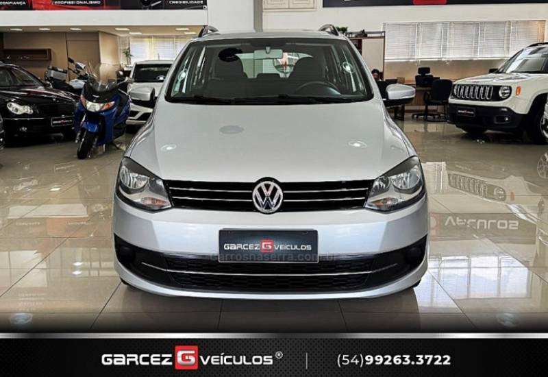 VOLKSWAGEN - SPACEFOX - 2012/2013 - Prata - R$ 45.900,00