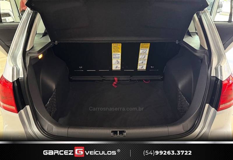 VOLKSWAGEN - SPACEFOX - 2012/2013 - Prata - R$ 45.900,00