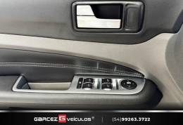 FORD - FOCUS - 2013/2013 - Branca - R$ 58.000,00