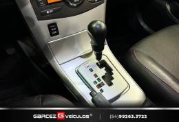 TOYOTA - COROLLA - 2013/2014 - Preta - R$ 75.900,00