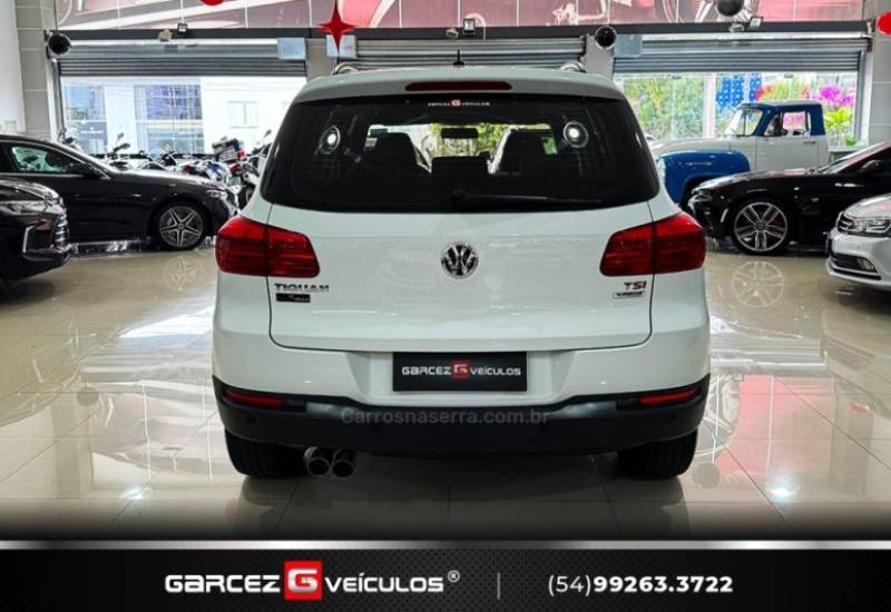 VOLKSWAGEN - TIGUAN - 2017/2017 - Branca - R$ 84.900,00