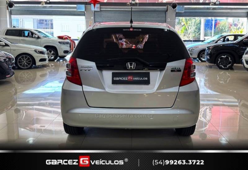 HONDA - FIT - 2009/2009 - Prata - R$ 51.900,00