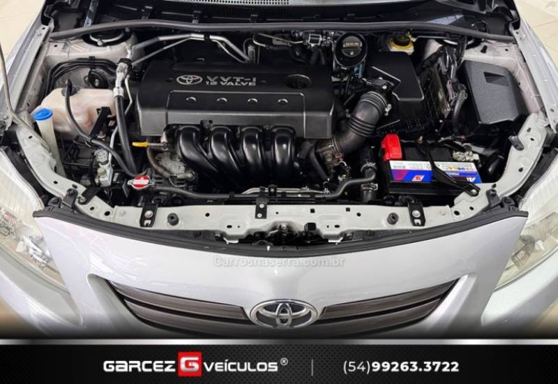 TOYOTA - COROLLA - 2009/2010 - Prata - R$ 58.900,00