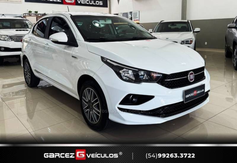 FIAT - CRONOS - 2017/2018 - Branca - R$ 64.900,00