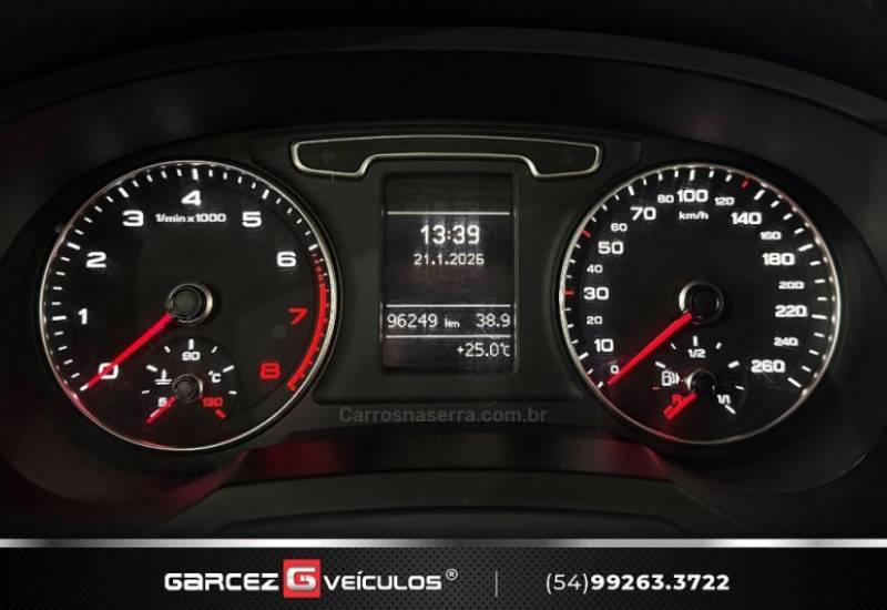 AUDI - Q3 - 2015/2015 - Preta - R$ 90.000,00