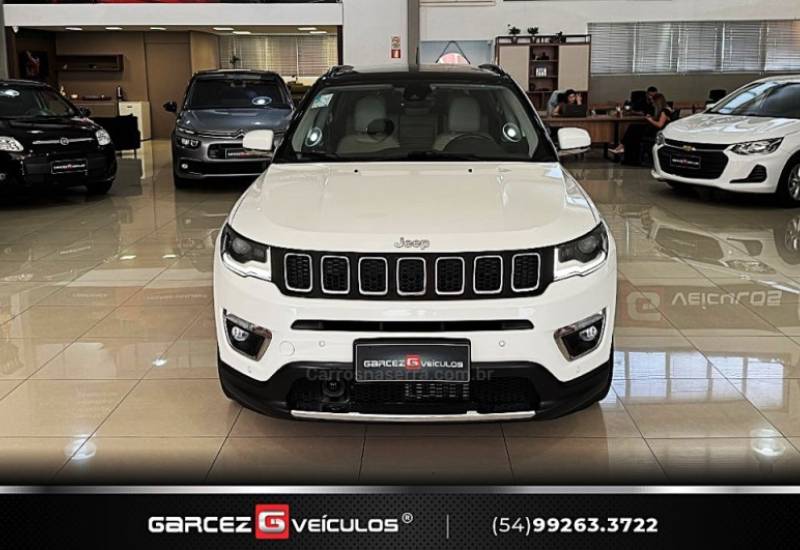 JEEP - COMPASS - 2017/2018 - Branca - R$ 106.000,00