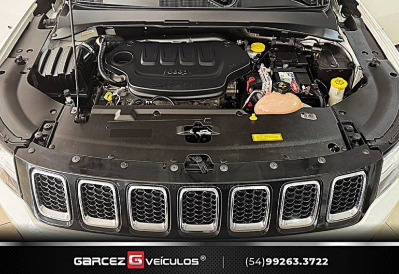 JEEP - COMPASS - 2017/2018 - Branca - R$ 106.000,00