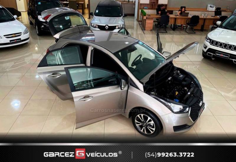 HYUNDAI - HB20 - 2019/2019 - Prata - R$ 71.900,00