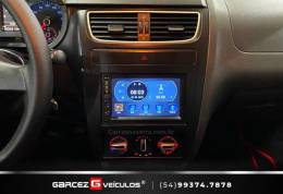 VOLKSWAGEN - FOX - 2010/2011 - Vermelha - R$ 34.900,00