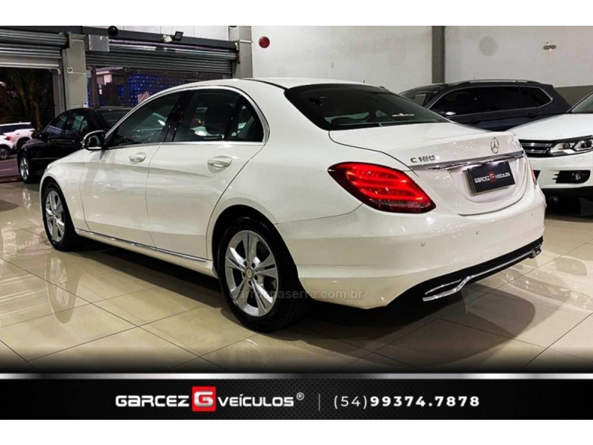 MERCEDES-BENZ - C 180 - 2015/2016 - Branca - R$ 117.900,00