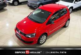 VOLKSWAGEN - FOX - 2010/2011 - Vermelha - R$ 34.900,00