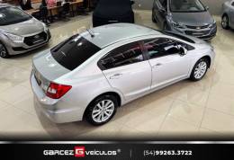 HONDA - CIVIC - 2013/2014 - Prata - R$ 74.900,00