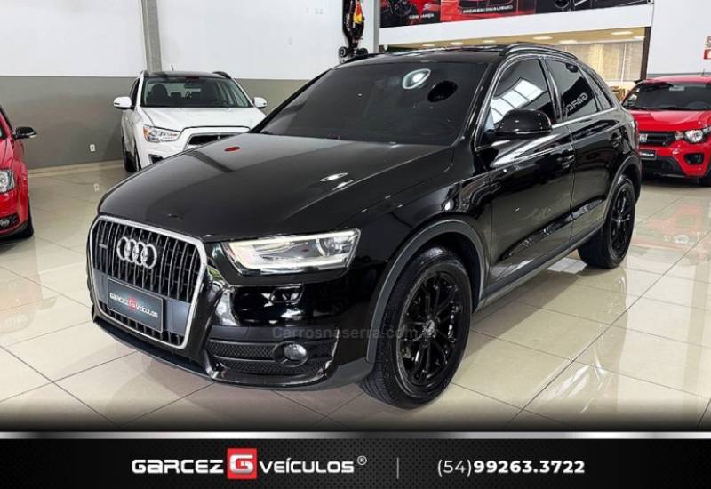 AUDI - Q3 - 2015/2015 - Preta - R$ 90.000,00