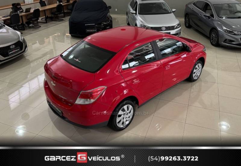CHEVROLET - PRISMA - 2015/2015 - Vermelha - R$ 51.000,00