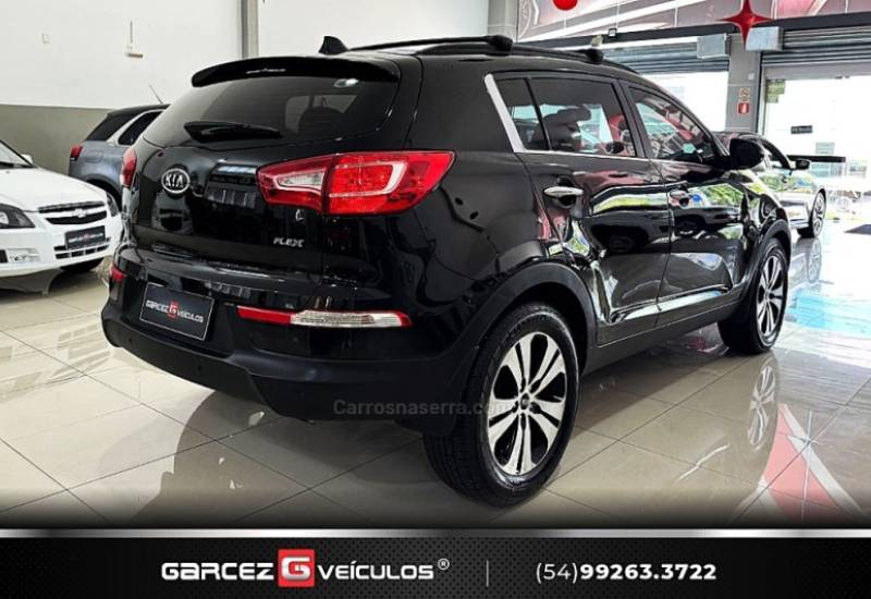 KIA MOTORS - SPORTAGE - 2012/2013 - Preta - R$ 75.000,00