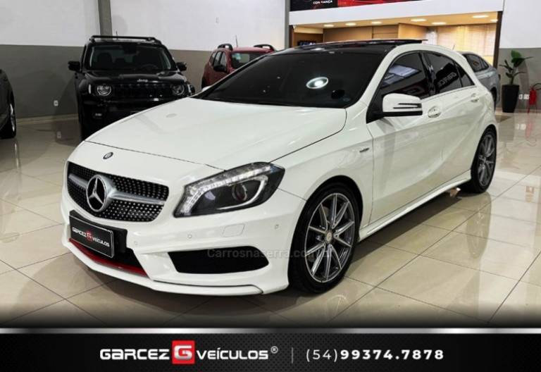 MERCEDES-BENZ - A 250 - 2014/2015 - Branca - R$ 119.900,00