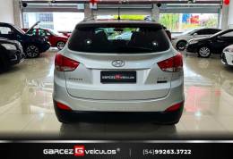 HYUNDAI - IX35 - 2010/2011 - Prata - R$ 57.900,00