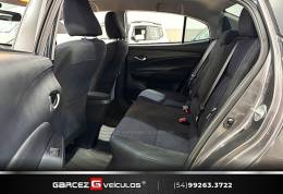 TOYOTA - YARIS - 2021/2022 - Cinza - R$ 84.900,00