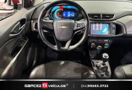 CHEVROLET - ONIX - 2016/2017 - Vermelha - R$ 65.000,00