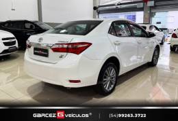 TOYOTA - COROLLA - 2015/2016 - Branca - R$ 88.000,00