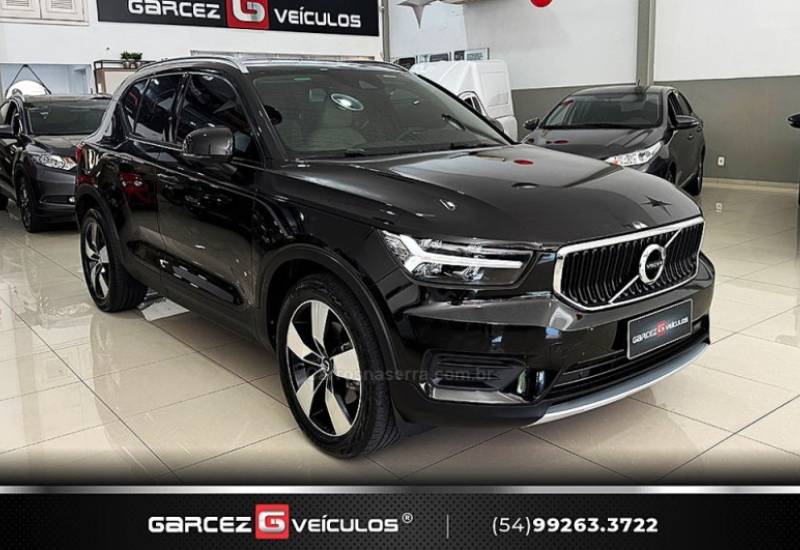 VOLVO - XC 40 - 2020/2020 - Preta - R$ 152.000,00