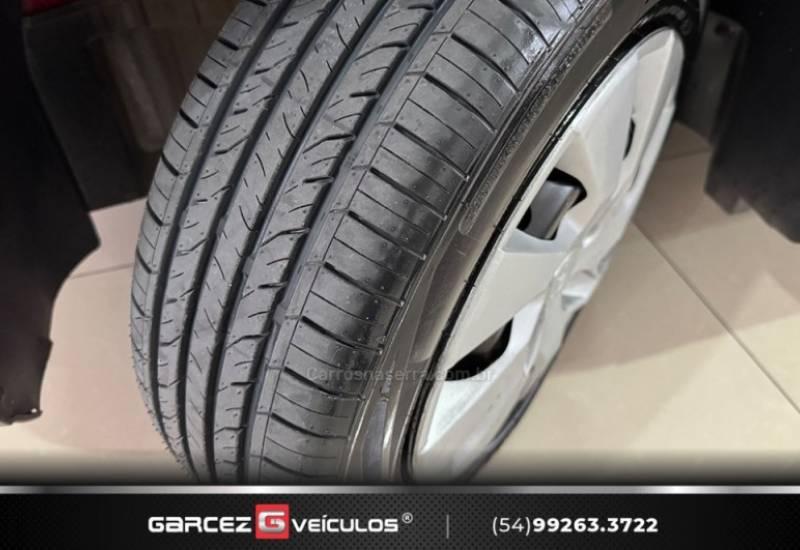 CHEVROLET - PRISMA - 2015/2015 - Vermelha - R$ 51.000,00