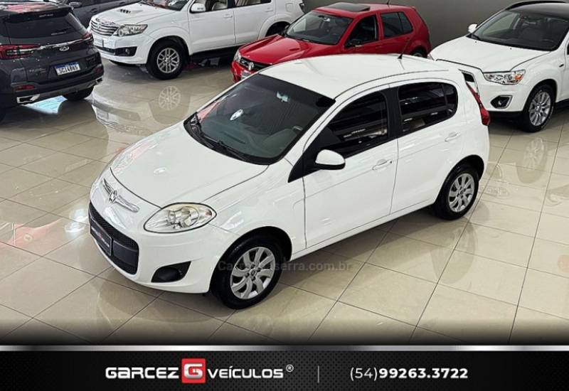 FIAT - PALIO - 2012/2013 - Branca - R$ 33.000,00