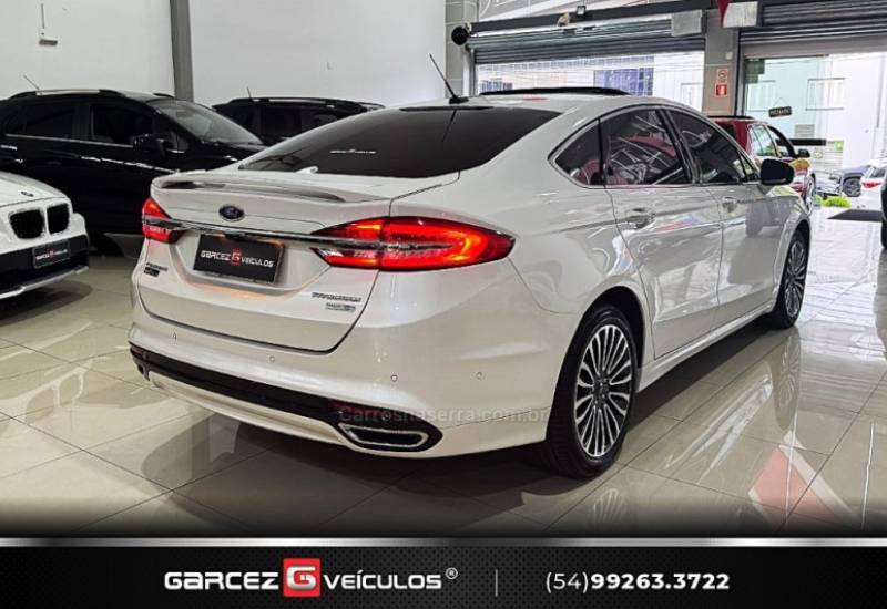FORD - FUSION - 2016/2017 - Branca - R$ 110.000,00