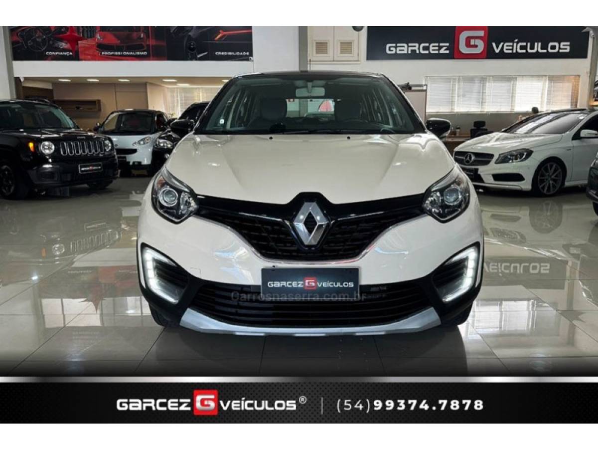 RENAULT - CAPTUR - 2017/2018 - Branca - R$ 74.900,00