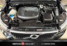 VOLVO - XC 40 - 2020/2020 - Preta - R$ 152.000,00