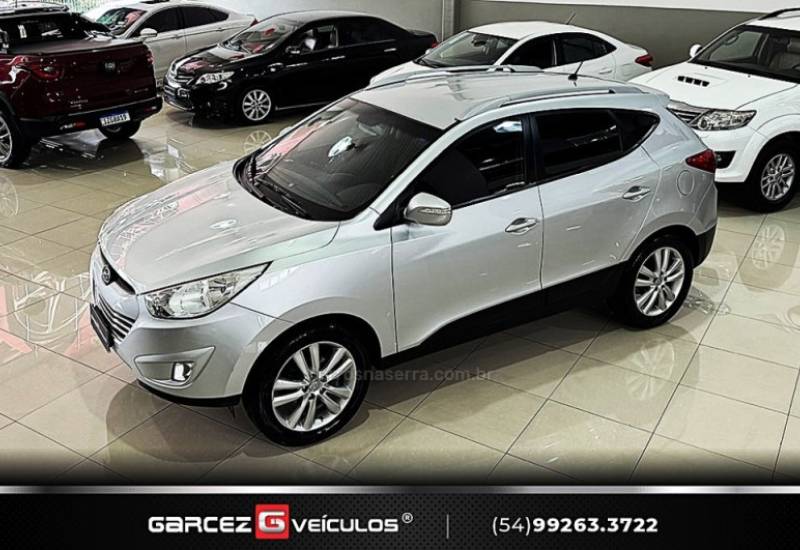 HYUNDAI - IX35 - 2010/2011 - Prata - R$ 57.900,00