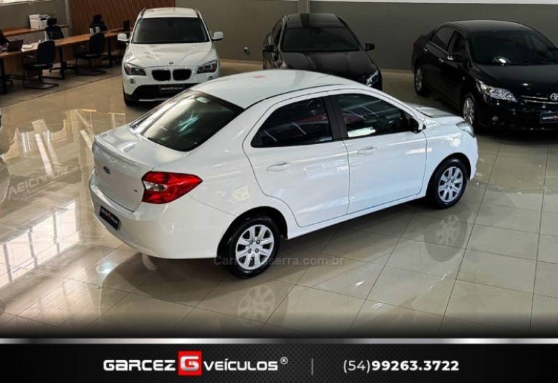 FORD - KA - 2017/2018 - Branca - R$ 47.900,00