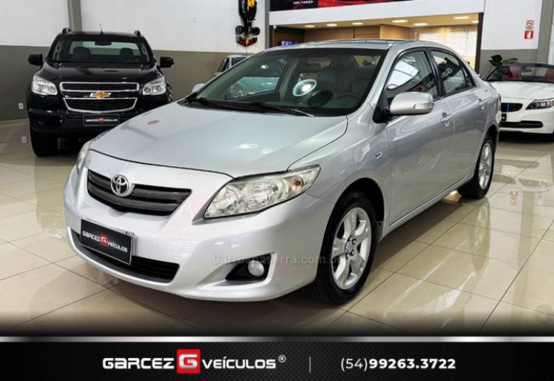 TOYOTA - COROLLA - 2009/2010 - Prata - R$ 58.900,00