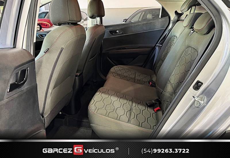 HYUNDAI - HB20X - 2019/2020 - Prata - R$ 85.900,00