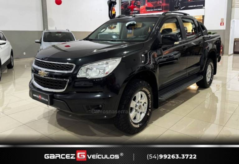 CHEVROLET - S10 - 2014/2015 - Preta - R$ 126.000,00