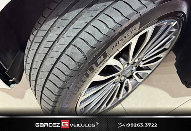 FORD - FUSION - 2016/2017 - Branca - R$ 110.000,00