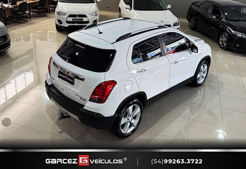 CHEVROLET - TRACKER - 2013/2014 - Branca - R$ 68.900,00