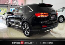 KIA MOTORS - SORENTO - 2015/2016 - Preta - R$ 119.900,00