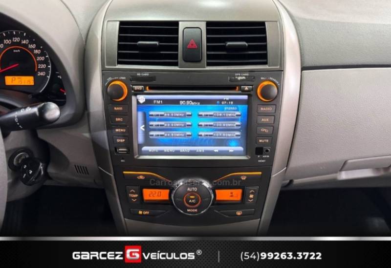 TOYOTA - COROLLA - 2009/2010 - Prata - R$ 58.900,00
