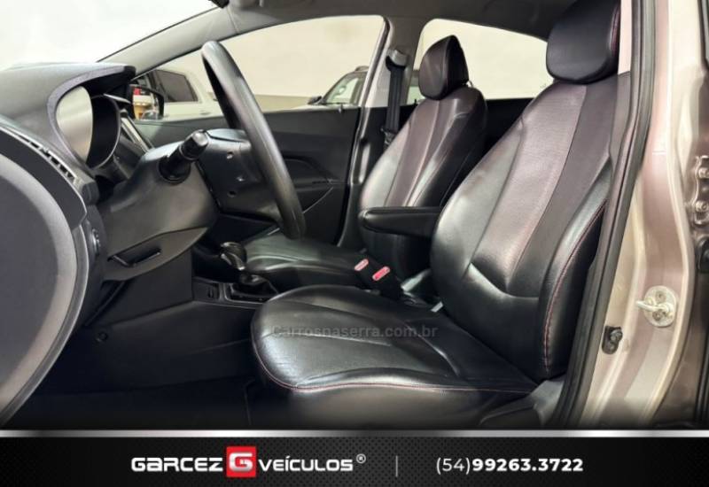 HYUNDAI - HB20 - 2016/2017 - Prata - R$ 66.500,00