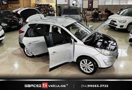 HYUNDAI - IX35 - 2010/2011 - Prata - R$ 57.900,00
