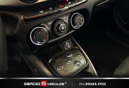 FIAT - CRONOS - 2017/2018 - Branca - R$ 64.900,00